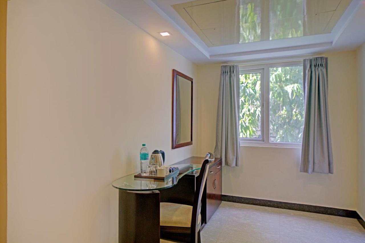 Townhouse 515 Hotel Iris T Nagar Near Shri Ayyappan Temple Τσενάι Εξωτερικό φωτογραφία